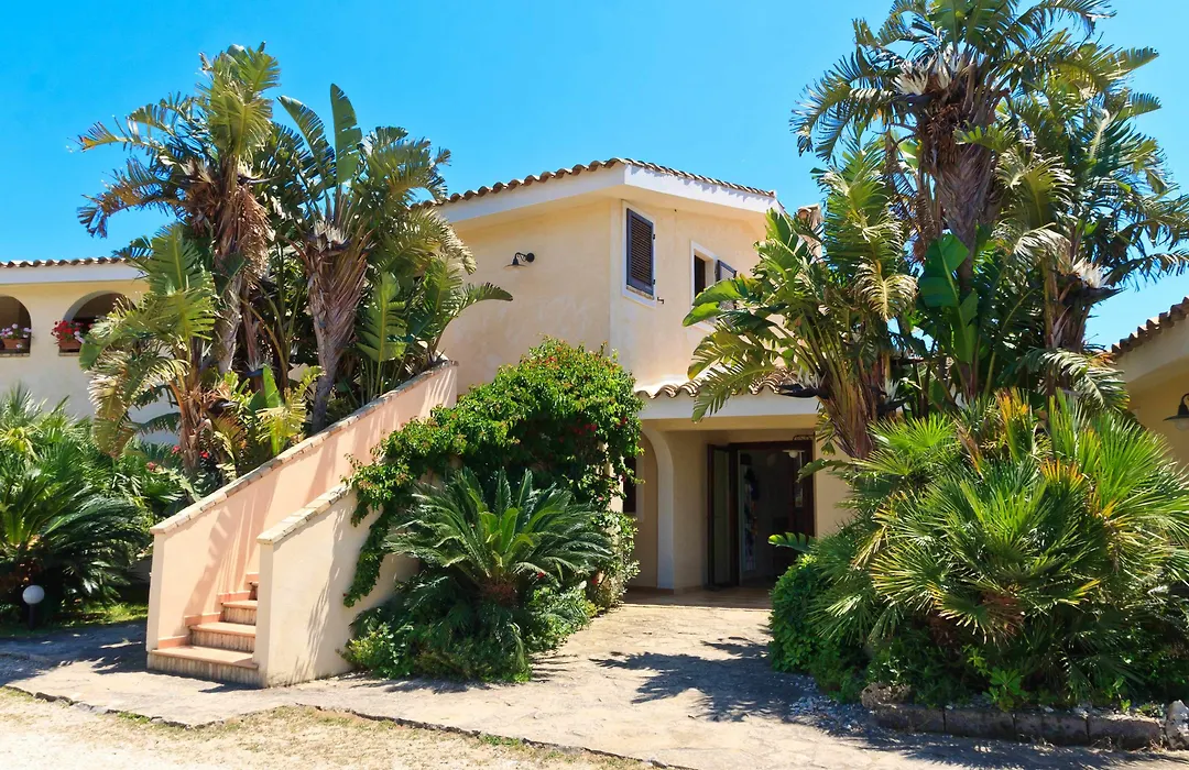 Porto Giunco Residence-1